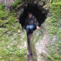 Ein Spielplatz der besonderen Art: die Höhlen hinter den Wasserfällen.