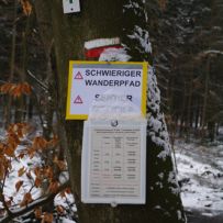 "Schwieriger Wanderpfad" je nach dem, welche Route man wählt!